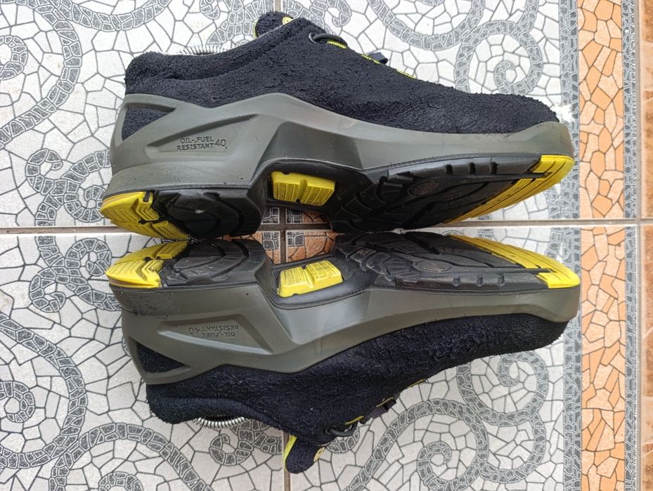 Uvex 38p. Чоловічі робочі кросівки