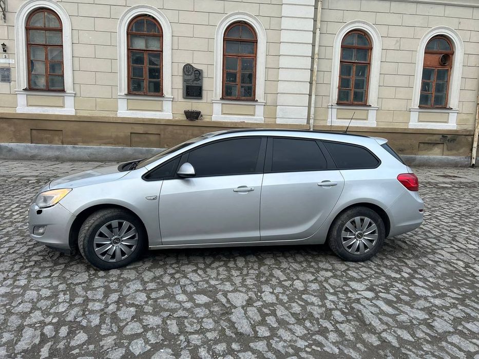 Opel Astra j 1.7