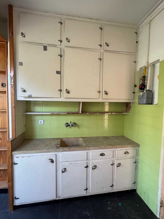 Móveis de Cozinha Usados com Bancada em Lioz