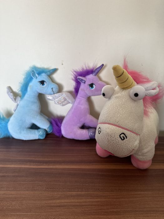 3 peluche de poneys usados