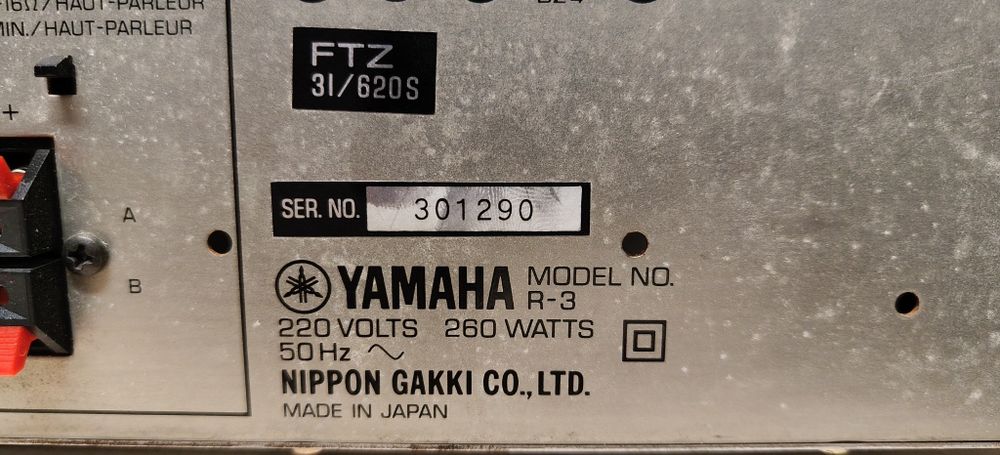 Amplituner Yamaha R-3. Stereo
