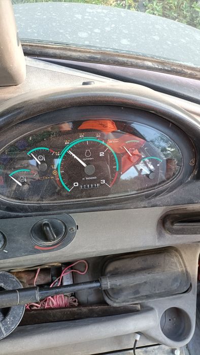 Sprzedam koparko-ładowarkę Case 590 SR z 2005 roku. Przebieg 7885 mth