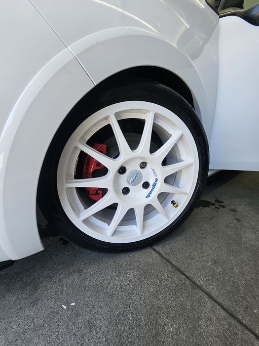 Peugeot 208 GTi 1.6 THP 200cv