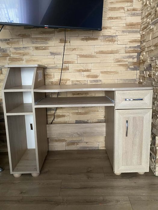 Biurko młodzieżowe