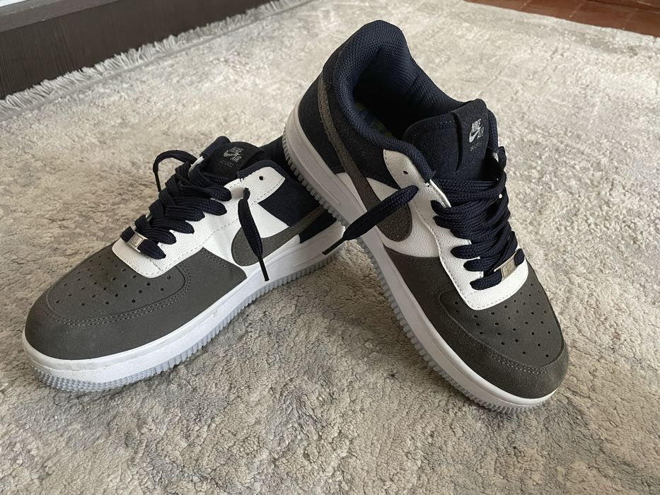 Nike Air Force 1