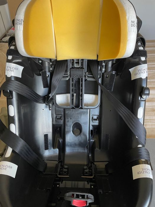 Cadeira Auto BebeConfort AxissFix (Gr. 0+; I e II)