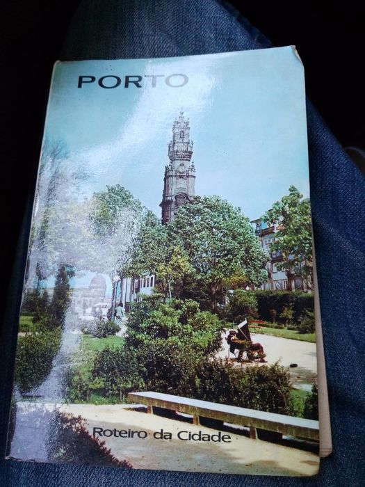 Ao Porto colectânea Poesia sobre o Porto10E- Roteiro Porto64-9EDesde2E
