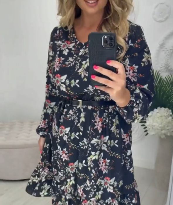 Плаття жіноче з квітами