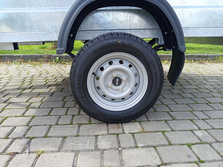 Новий причіп з документами