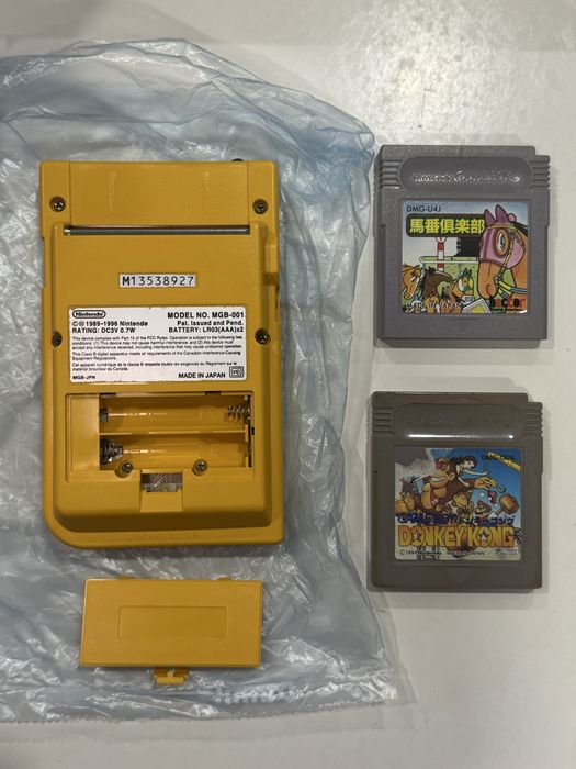 Game Boy Pocket + 2 jogos