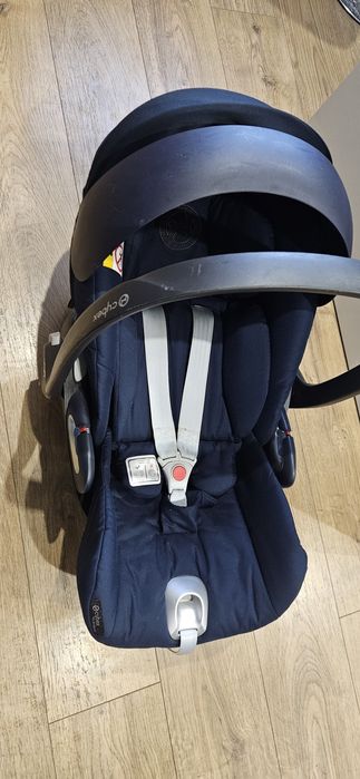 Cybex Cloud Z i-size  nosidełko