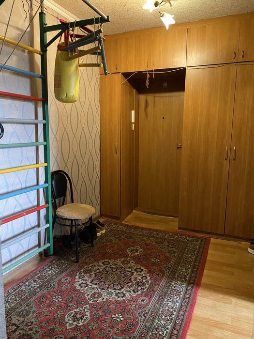 Продам 3-х кімнатну квартиру