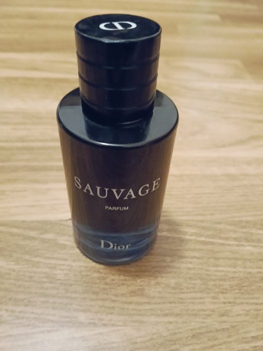 SAUVAGE  PARFUM  Dior