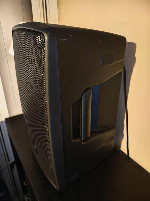 Par de Colunas PA amplificadas RCF HD10A MK5