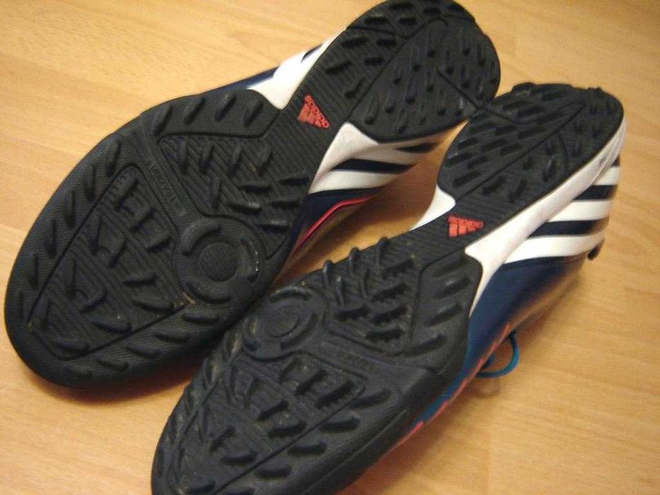 Adidas Predator Absolado buty piłkarskie 44 2/3