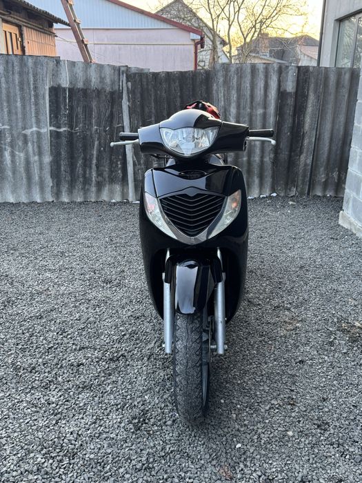 Продам Hondy SH 150 i