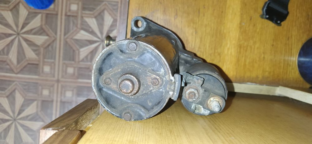 Продам стартер на ваз