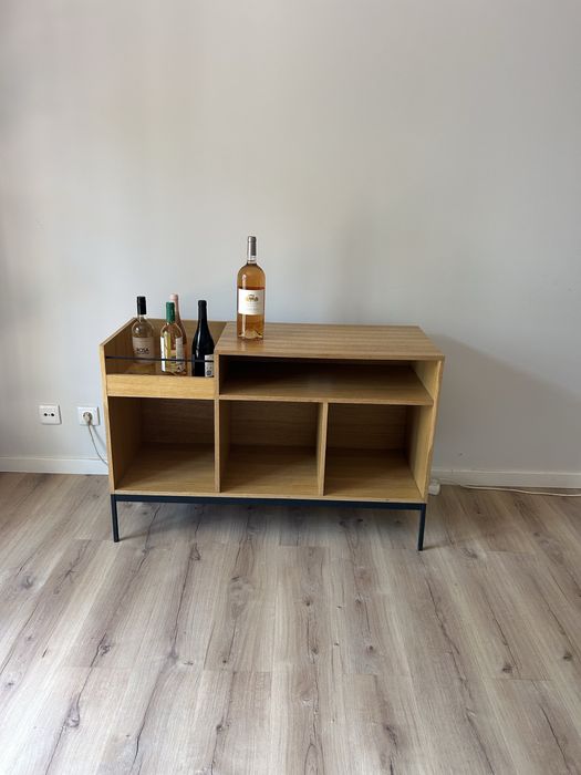Aparador / Consola / Mesa de Vinil