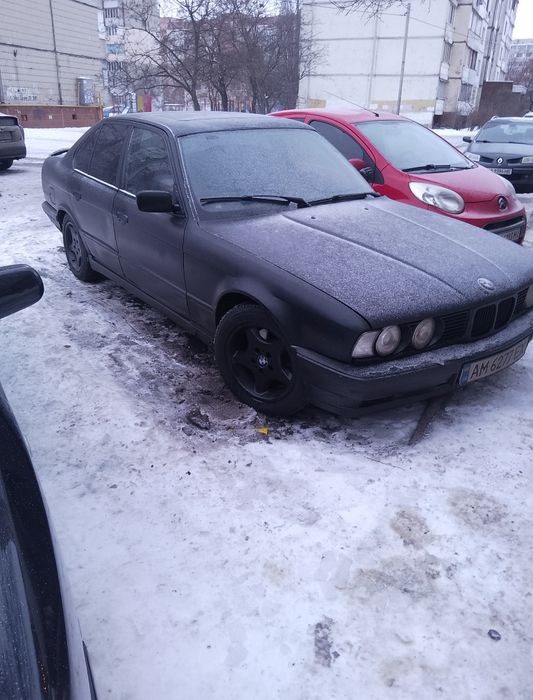 Продам bmw e34  двигатель м50 2,5 бензин,газ