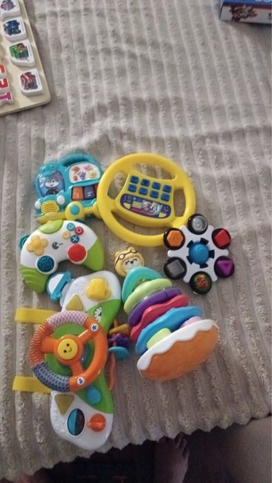 Дитячі музичні іграшки інтерактивні tiny love chicco музыкальные игруш