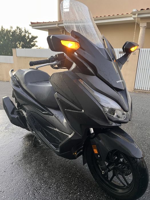 Honda FORZA 125 (Ano 2021) (Como Nova) (Negociável)