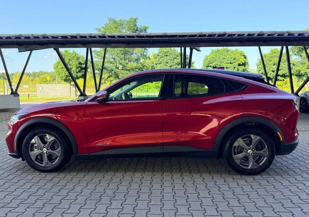 Ford Mustang Mach-E  2022  75 кВт·год