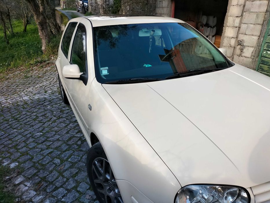 Golf IV 2001 em bom estado
