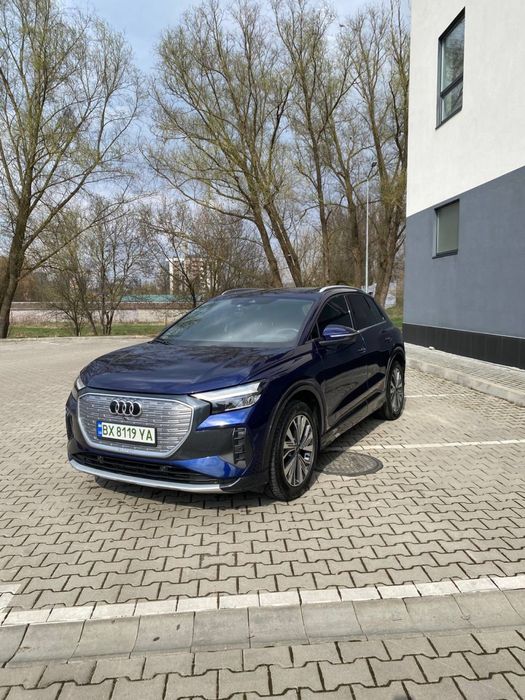 Продам Audi Q4 e-tron