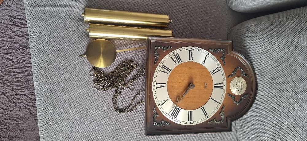 Sprzedam Zegar.  Kompletny