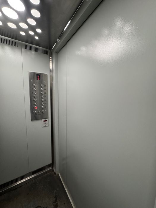 Продаж 3к укомплектованої квартири у спальному районі міста