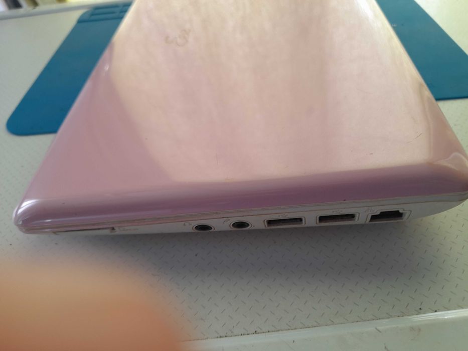 portatil muito bonito para estudar ou trabalhar, como novo.