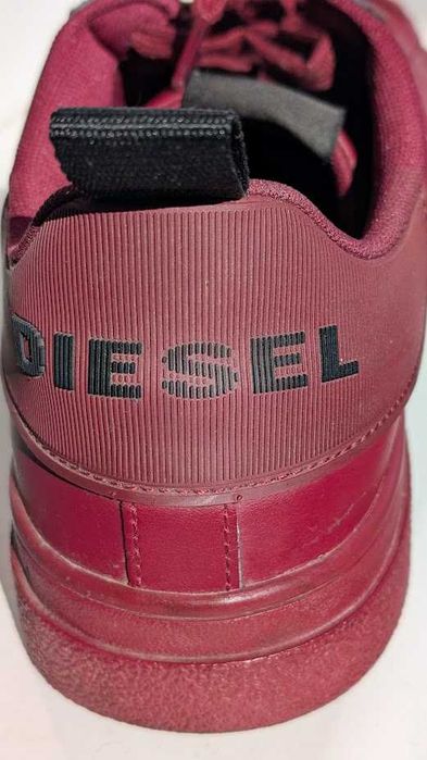 Бордові шкіряні кеди от Diesel. 45 розмір.