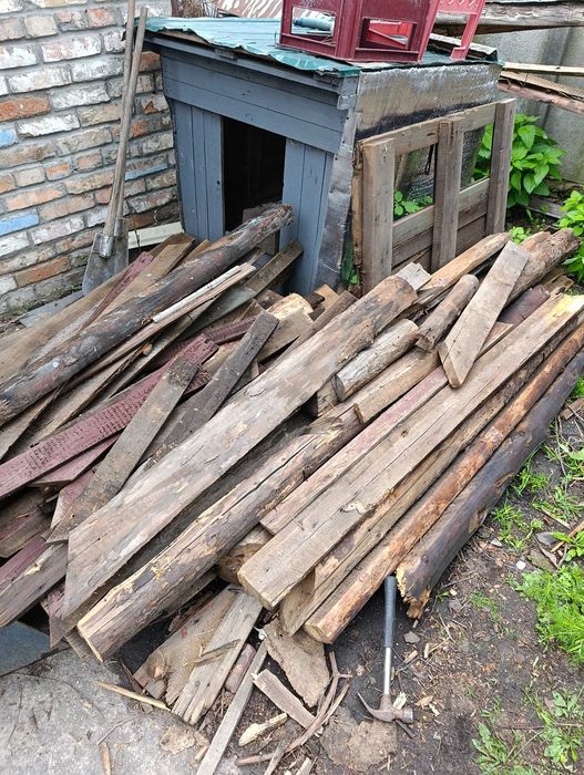 Дрова б/в. Після розборки даху 1500 грн за всю кучу . Самовівіз