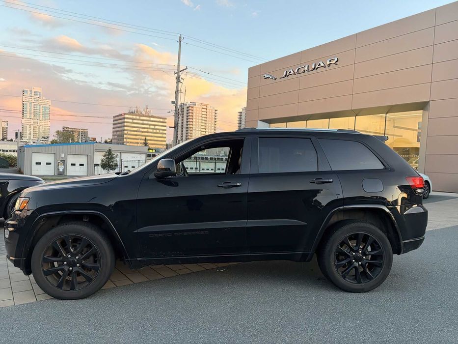 Jeep Grand Cherokee      2020