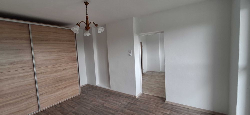Kawalerka z dużym balkonem i pomieszczeniem gospodarczym – Wągrowiec