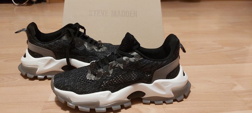 Oryginalne adidas gruba podeszwa buty treking  Steve Madden r. 40