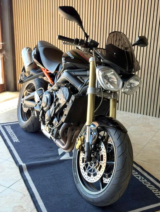Triumph Street Triple 675