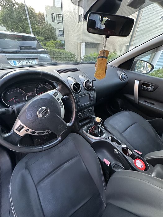 Nissan Qashqai - Carro