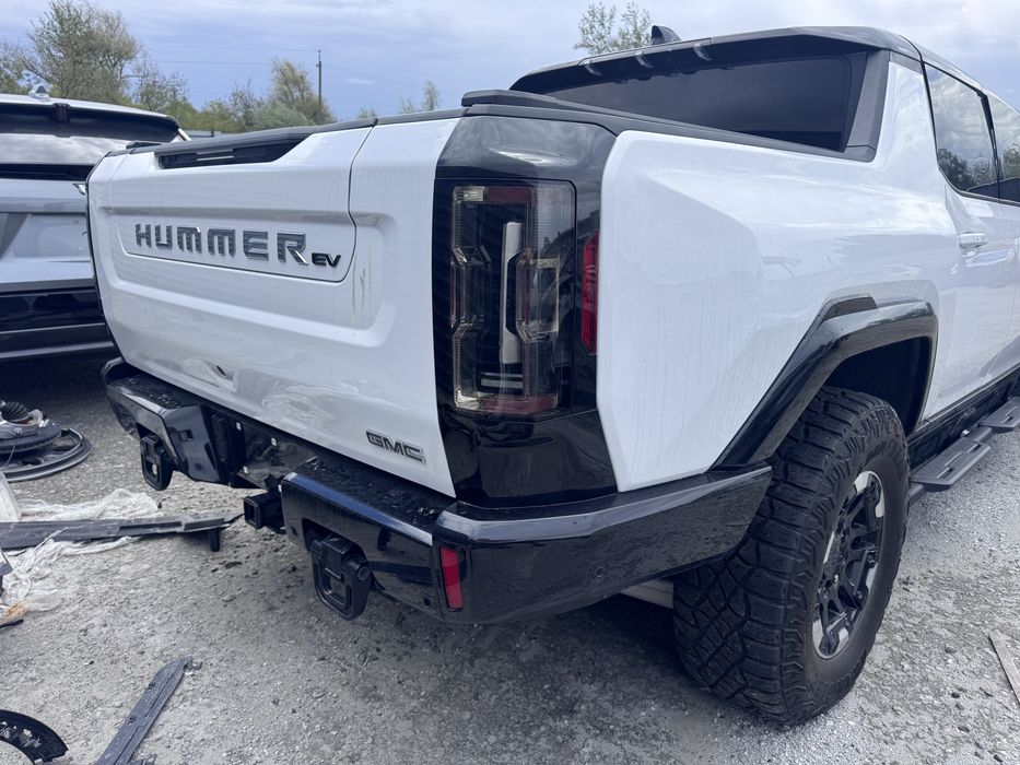 Задня четверть, чверть, ляда GM Hammer EV