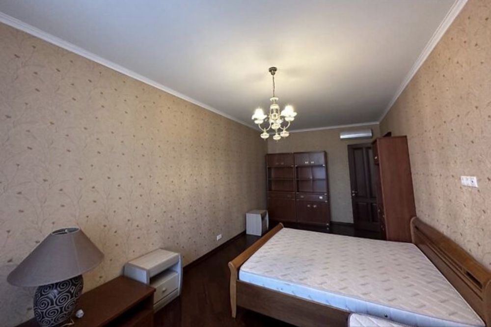Круглоуніверситетська 3-5 Оренда 4К Квартири Бессарабка Центр
