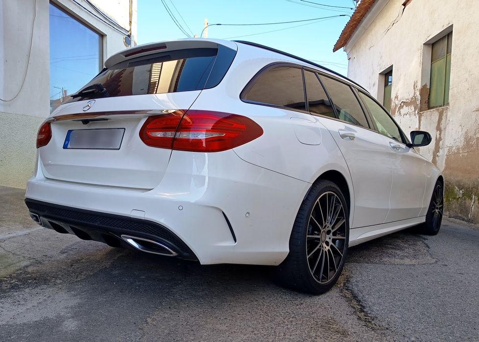 Mercedes C220 AMG Line Pack night