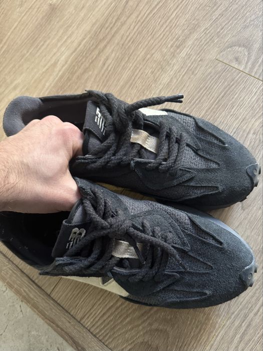 Кросівки New Balance 327; бу 43 розмір, 27,5 стелька