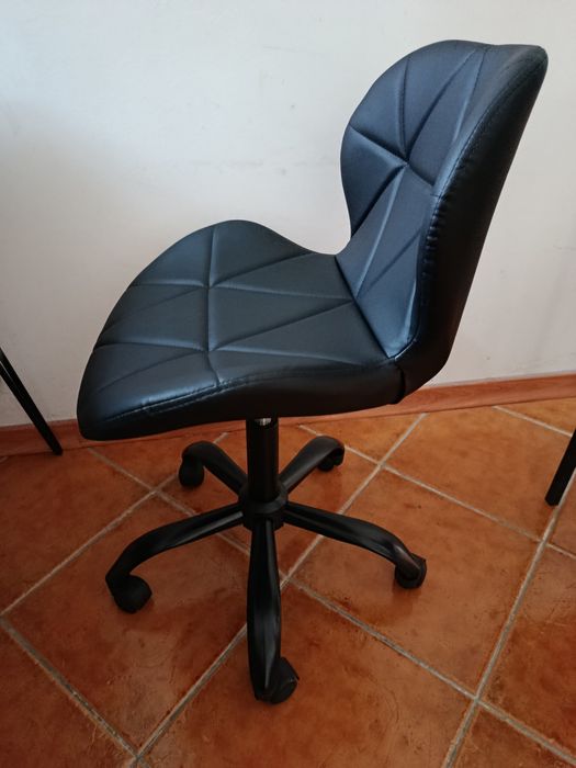 Cadeira de Escritório com rodas