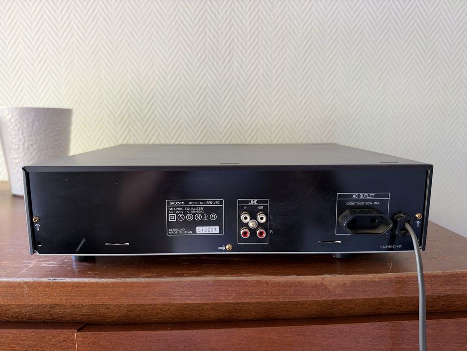 Equalizer Sony Seq V901 midi