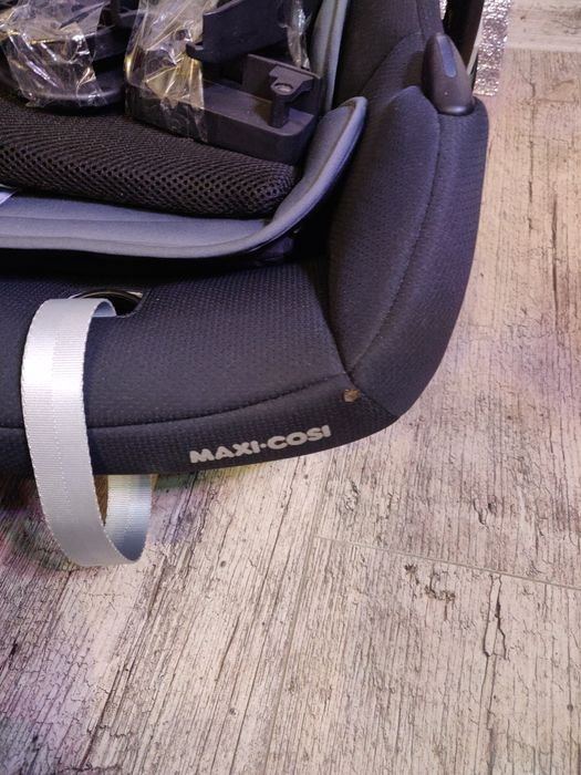 Дитяче автокрісло автолюлька Maxi-Cosi Tinca