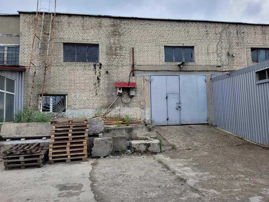 Аренда складского помещения в районе авторынка "Лоск"!