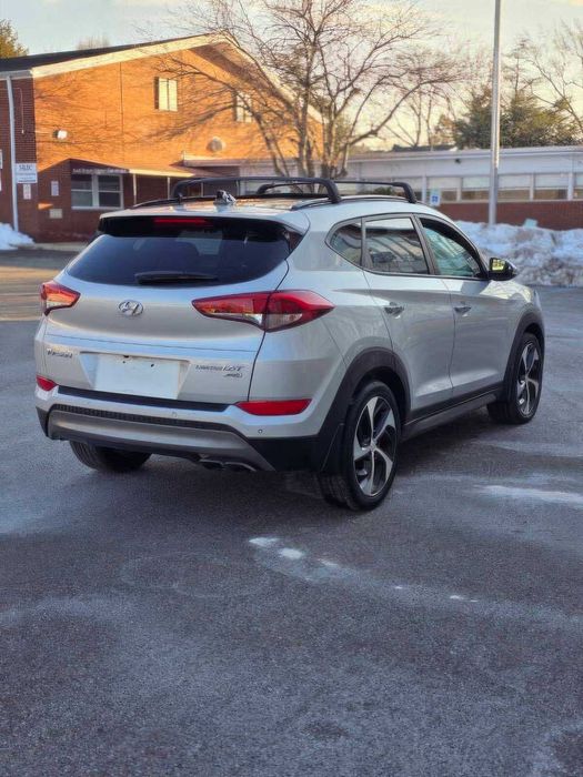 Hyundai Tucson Limited      2016