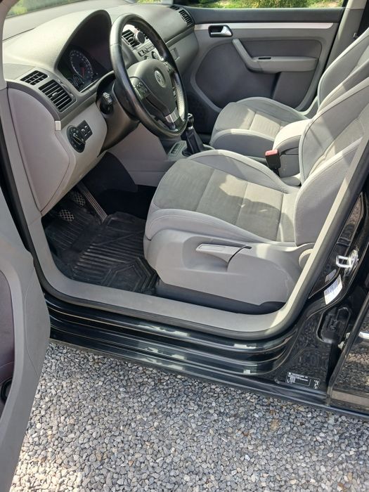 VW Touran 2.0 tdi. 170 KM. Hak.