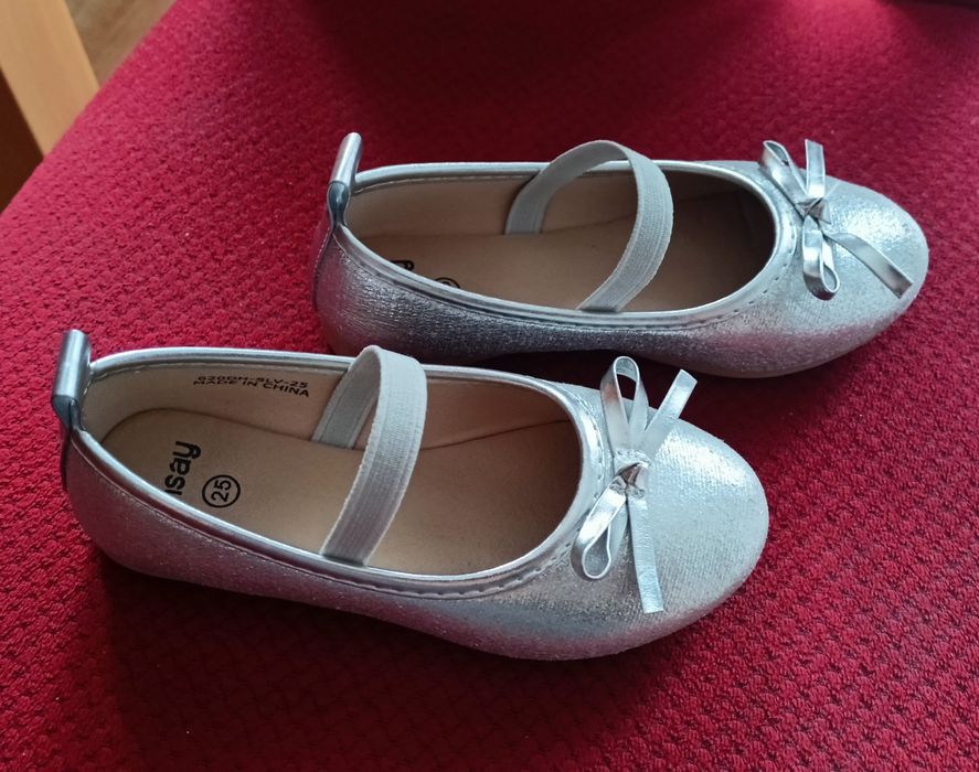 Buciki pantofelki balerinki 25