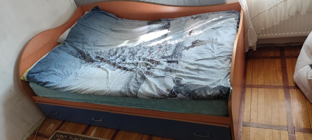 Продам меблі в дитячу